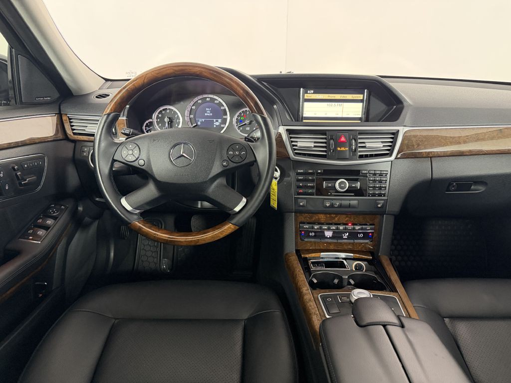 2011 Mercedes-Benz E-Class Image 14