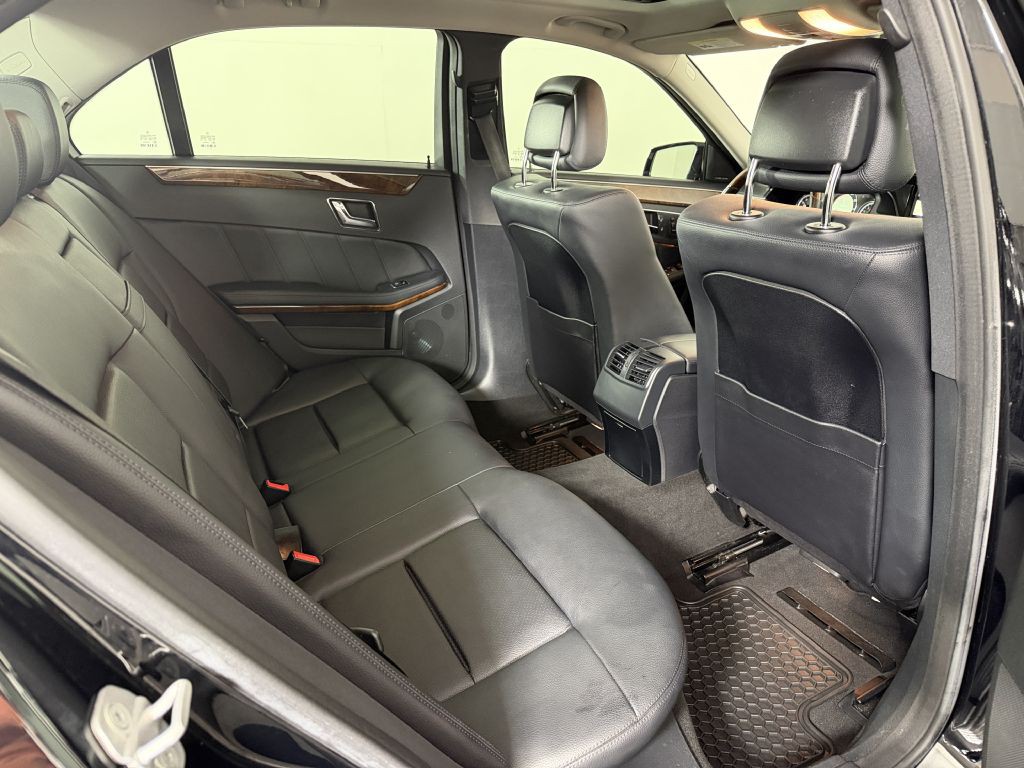 2011 Mercedes-Benz E-Class Image 25