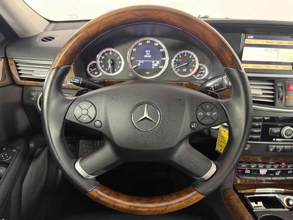 2011 Mercedes-Benz E-Class Image 33