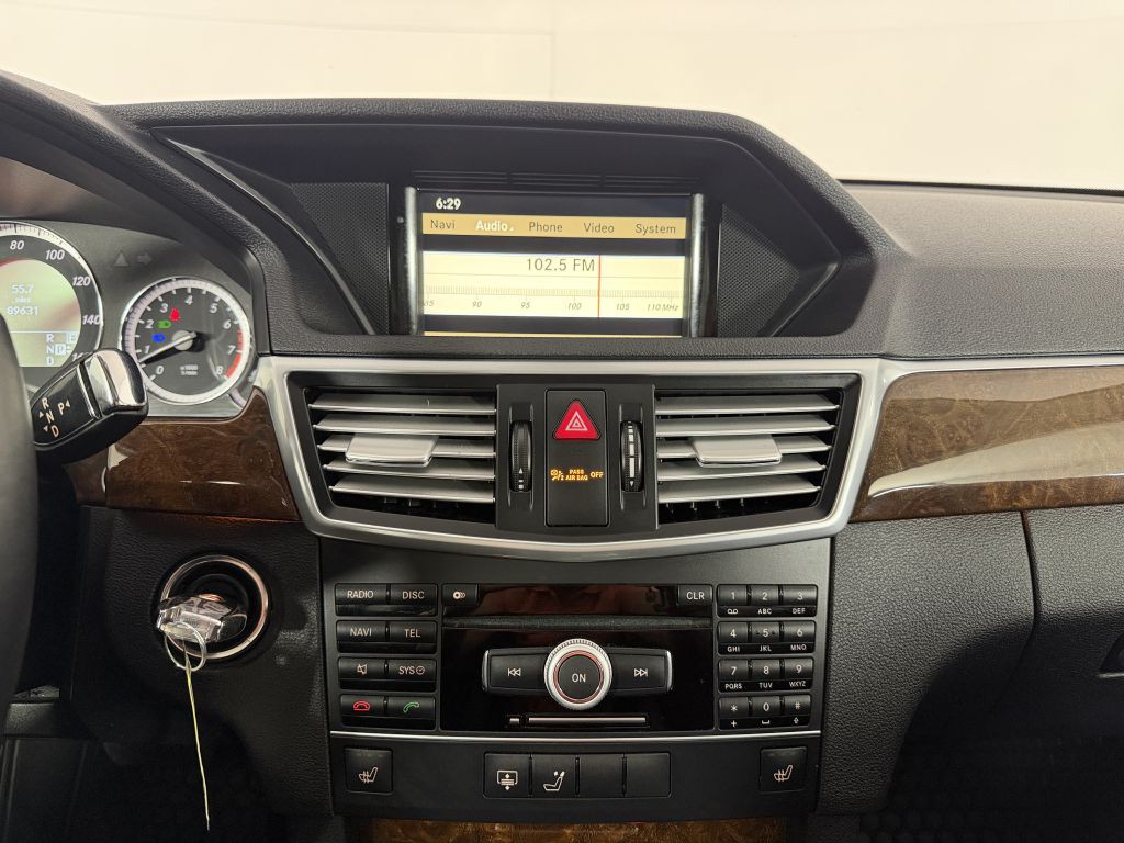 2011 Mercedes-Benz E-Class Image 34