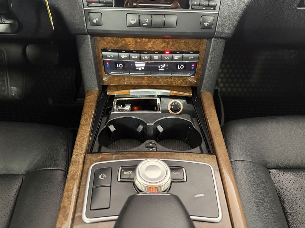 2011 Mercedes-Benz E-Class Image 35