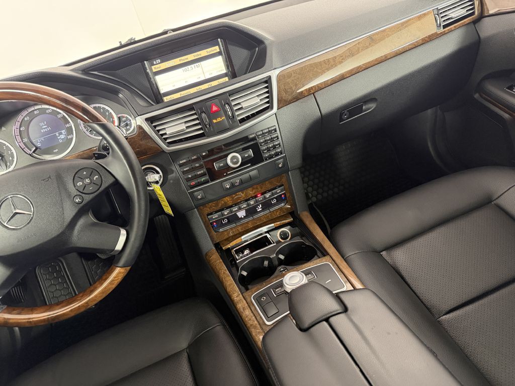 2011 Mercedes-Benz E-Class Image 36