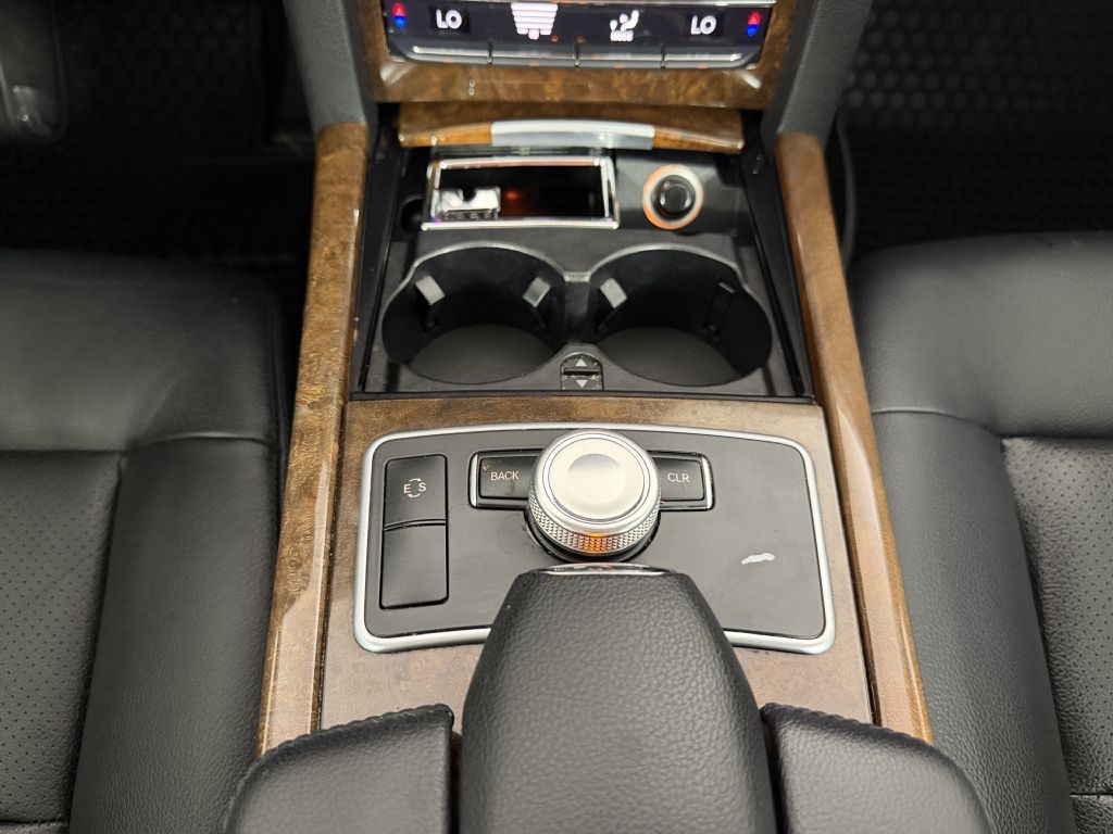2011 Mercedes-Benz E-Class Image 37