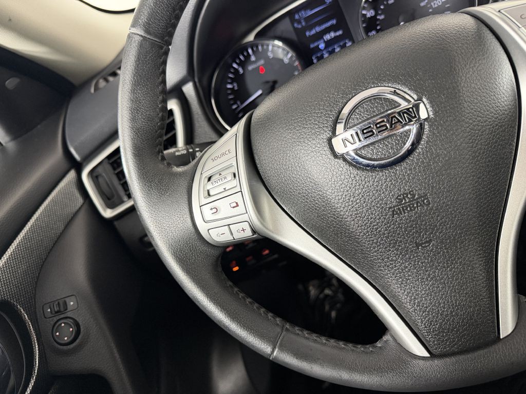 2016 Nissan Rogue Image 27