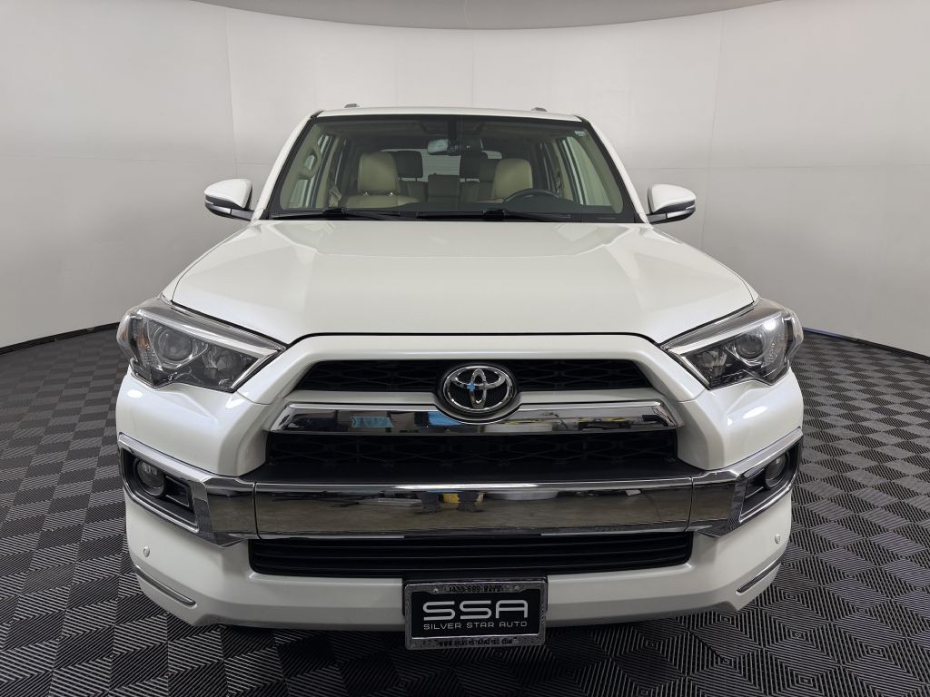 2018 Toyota 4Runner Image 2