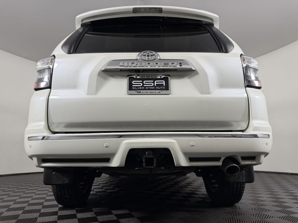 2018 Toyota 4Runner Image 8