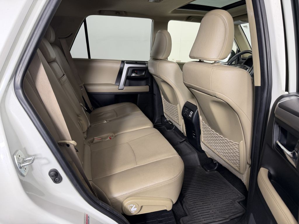 2018 Toyota 4Runner Image 19