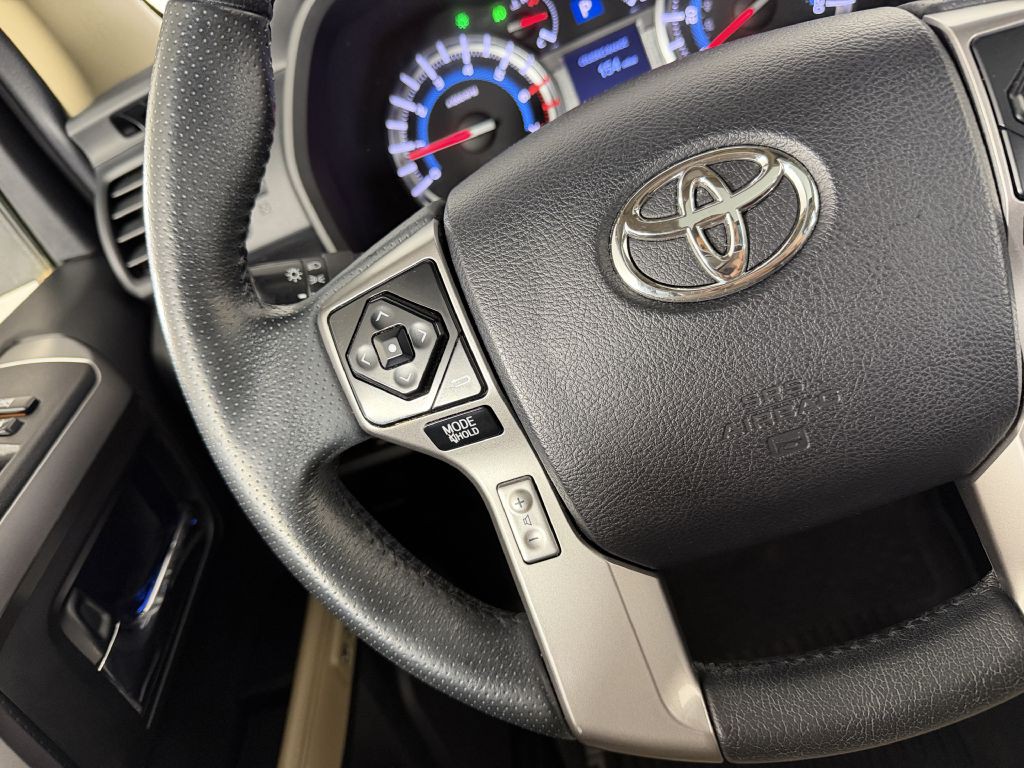 2018 Toyota 4Runner Image 27