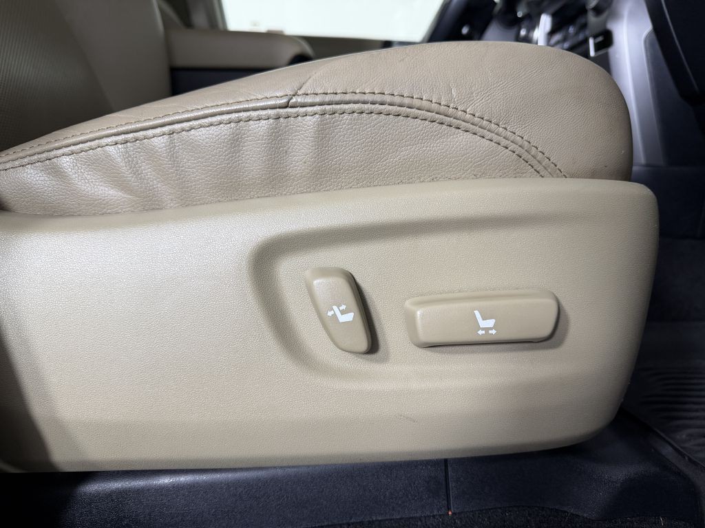 2018 Toyota 4Runner Image 33