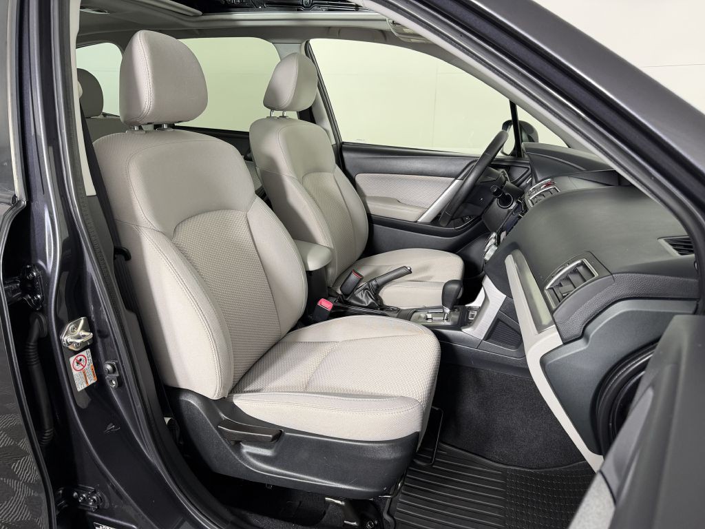 2017 Subaru Forester Image 20