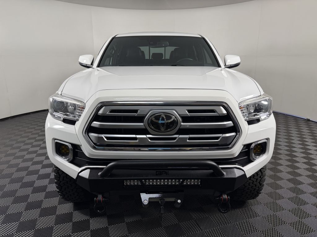 2019 Toyota Tacoma Image 2