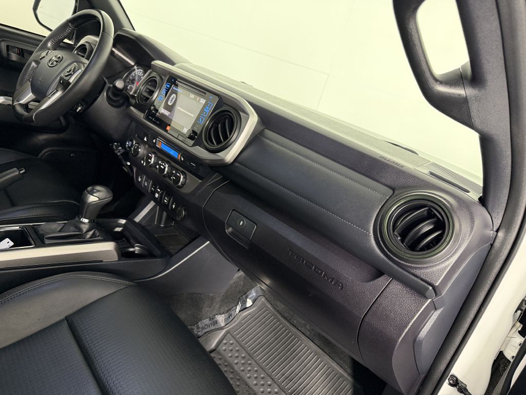 2019 Toyota Tacoma Image 20