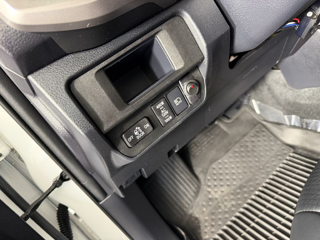 2019 Toyota Tacoma Image 30