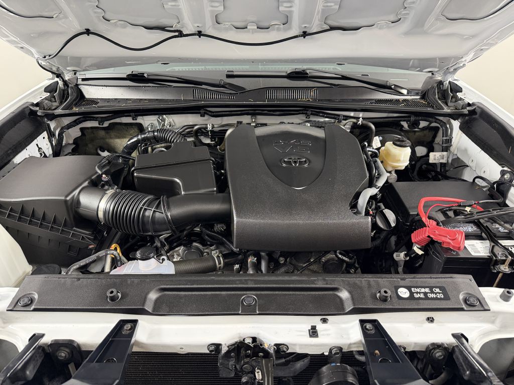 2019 Toyota Tacoma Image 38