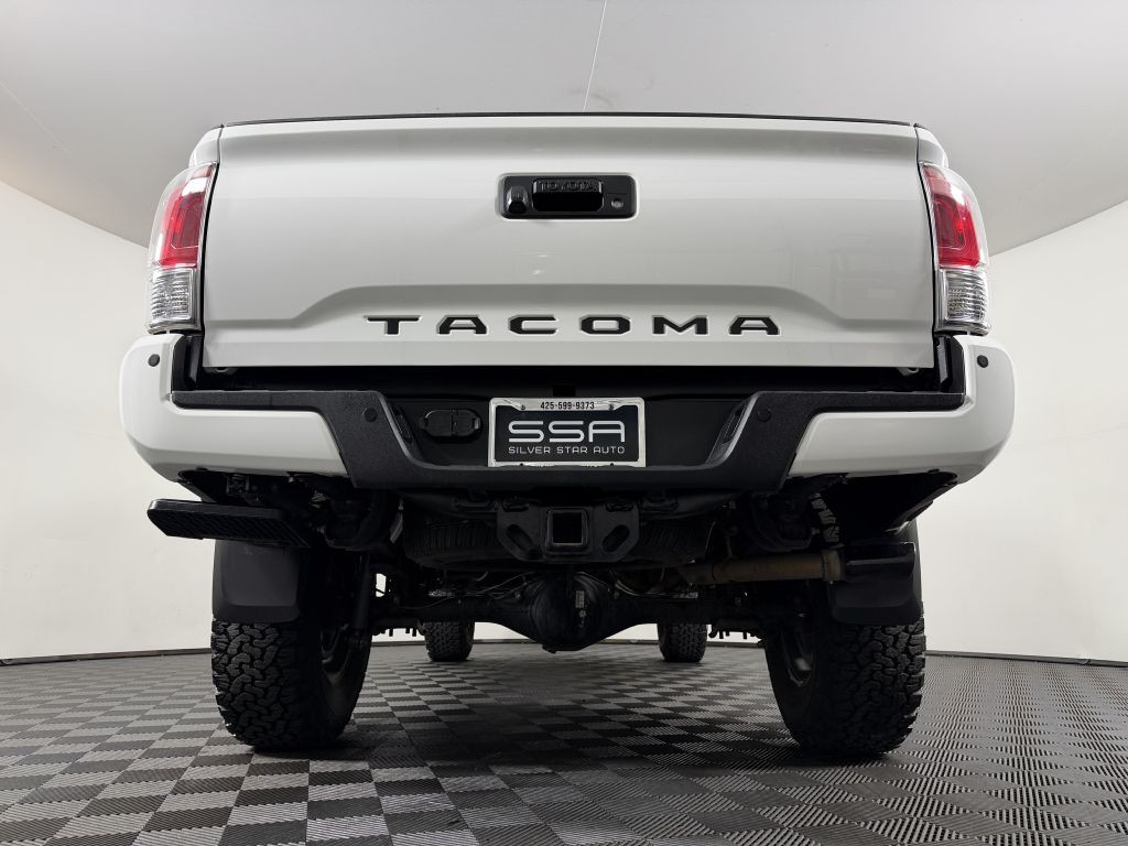 2019 Toyota Tacoma Image 39