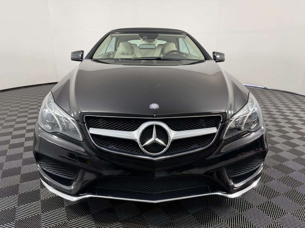 2016 Mercedes-Benz E-Class Image 2