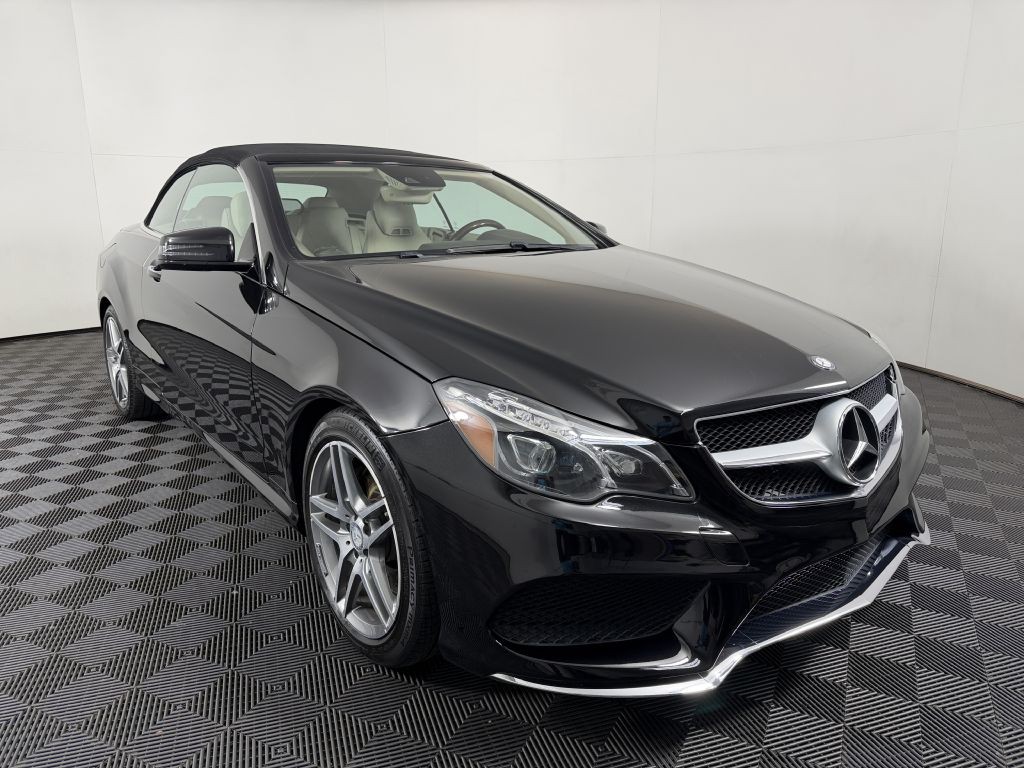 2016 Mercedes-Benz E-Class Image 3