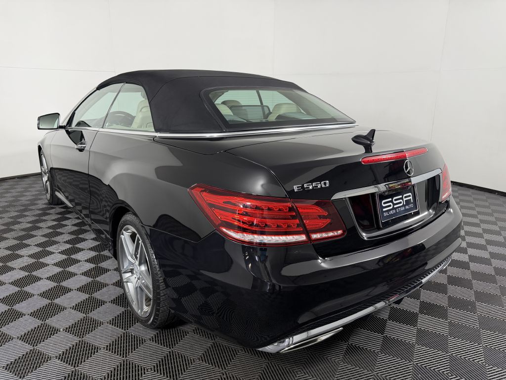 2016 Mercedes-Benz E-Class Image 9