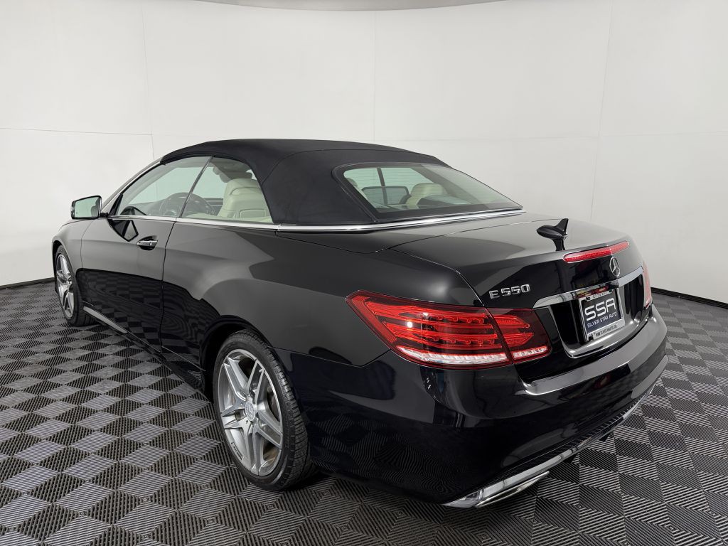 2016 Mercedes-Benz E-Class Image 10