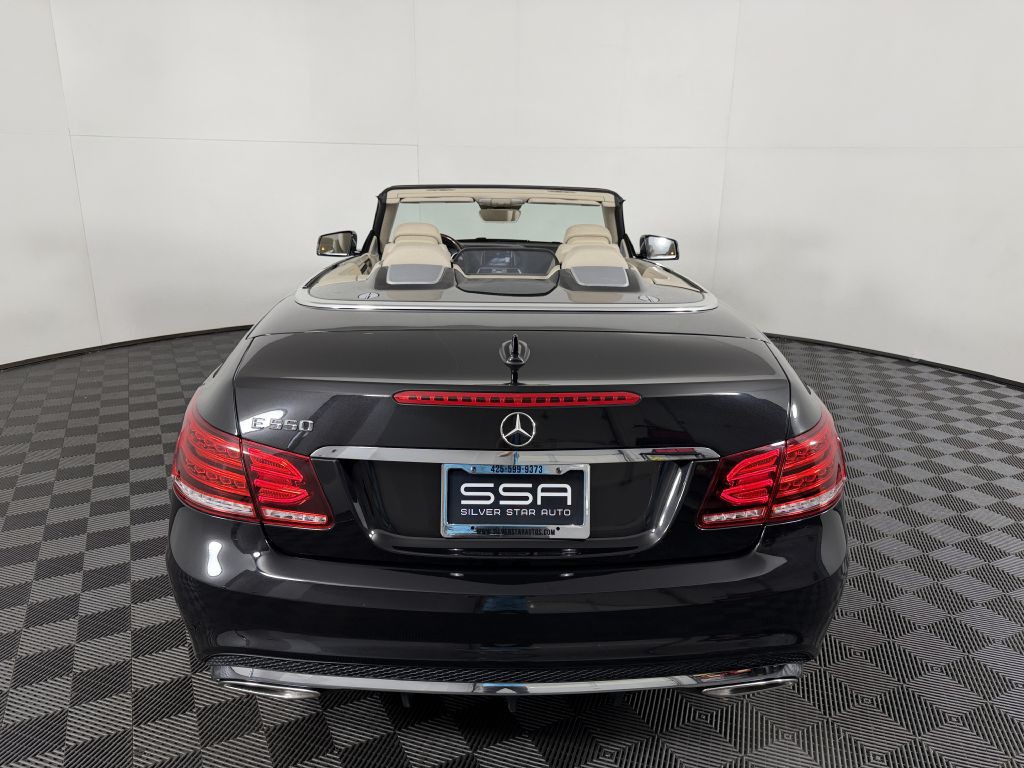 2016 Mercedes-Benz E-Class Image 12