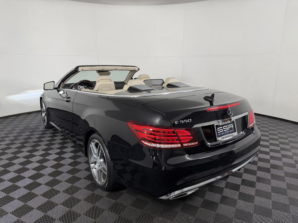 2016 Mercedes-Benz E-Class Image 13