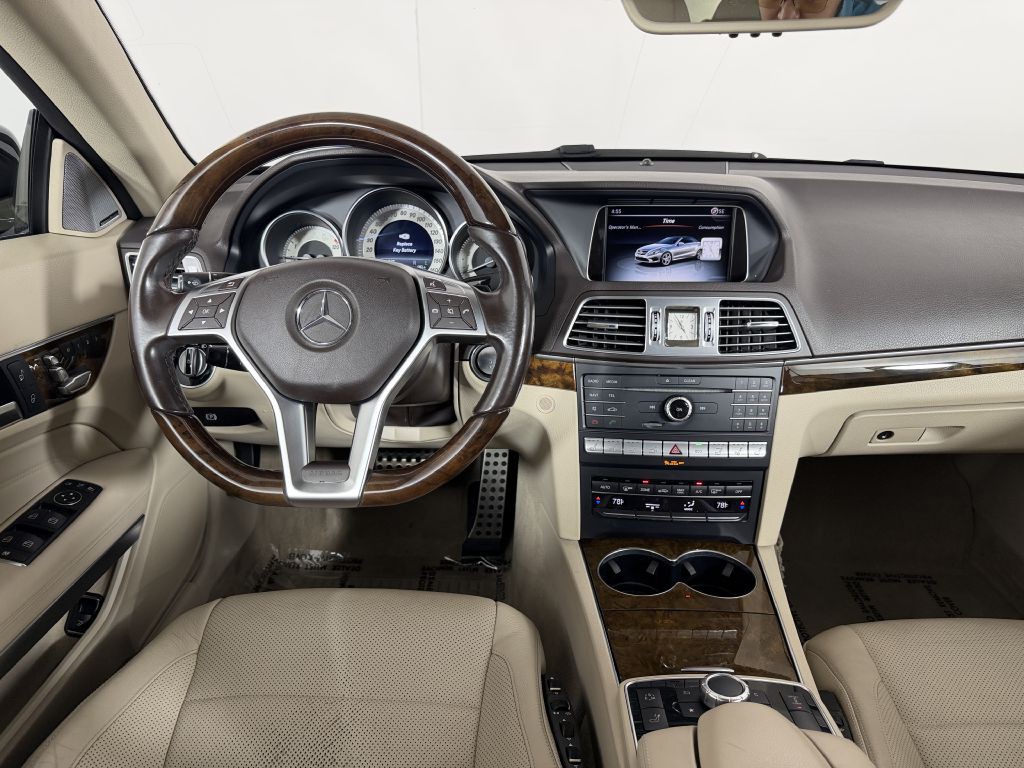 2016 Mercedes-Benz E-Class Image 30
