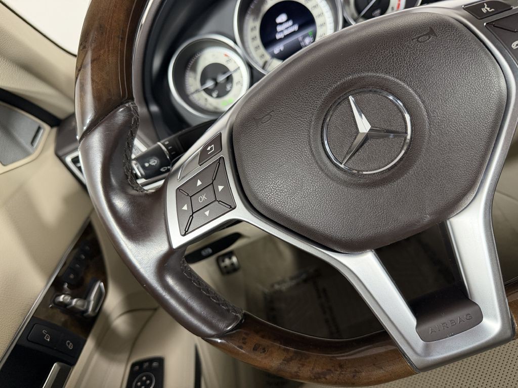 2016 Mercedes-Benz E-Class Image 33