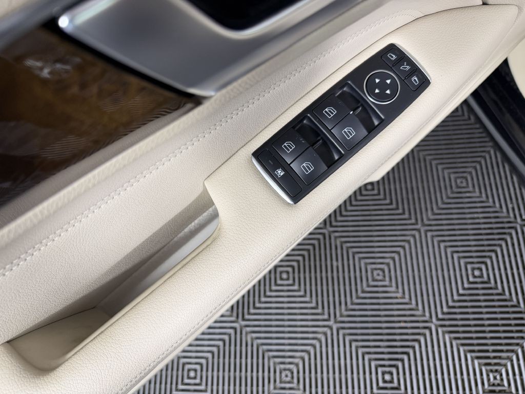 2016 Mercedes-Benz E-Class Image 46