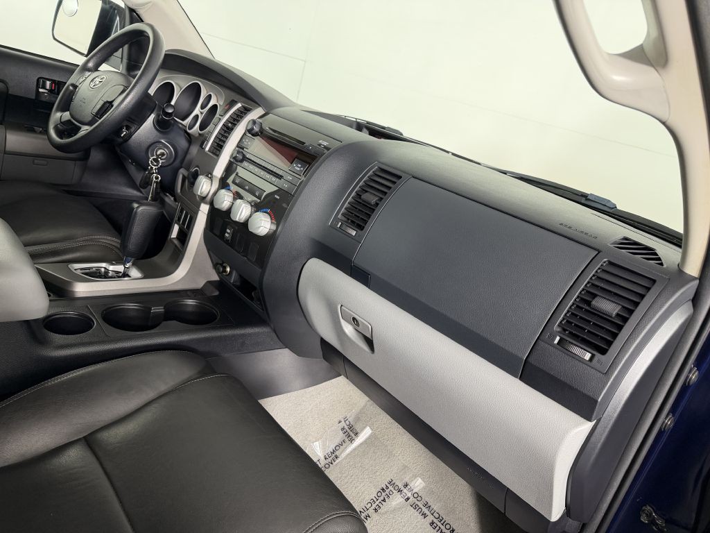 2010 Toyota Tundra Image 22