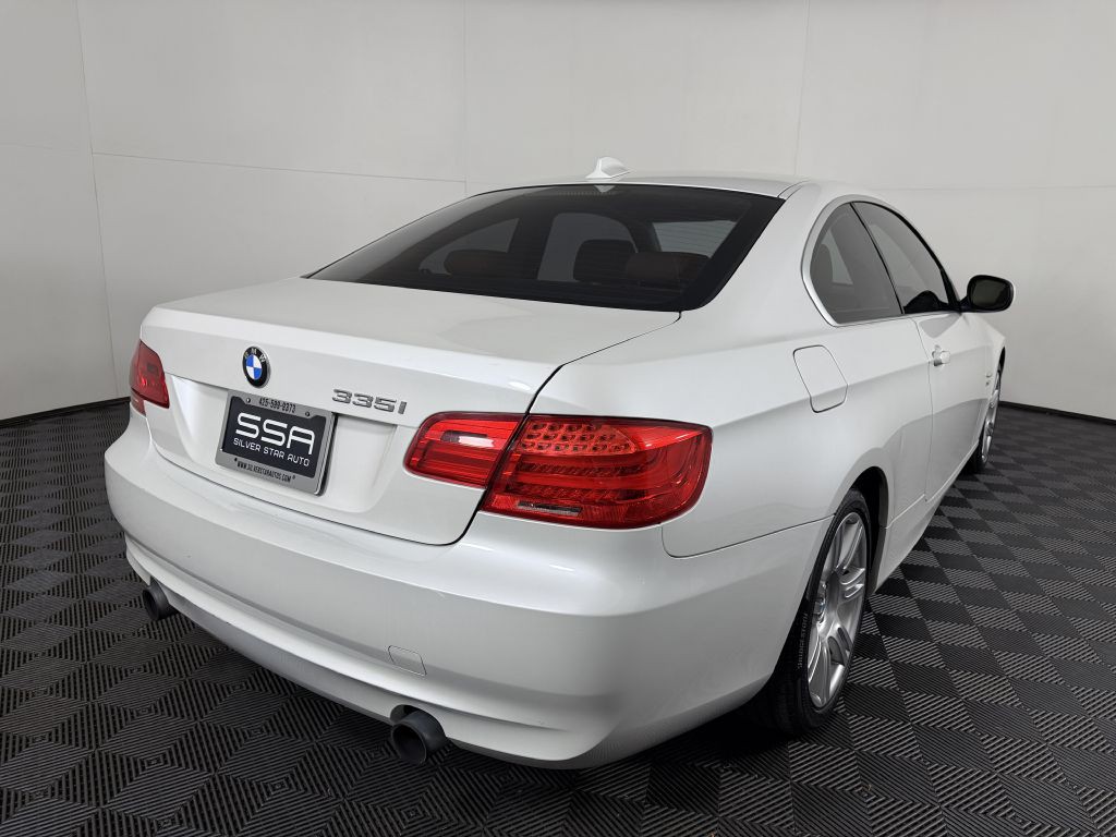 2012 BMW 3 Series Image 6