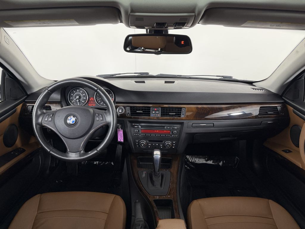 2012 BMW 3 Series Image 13