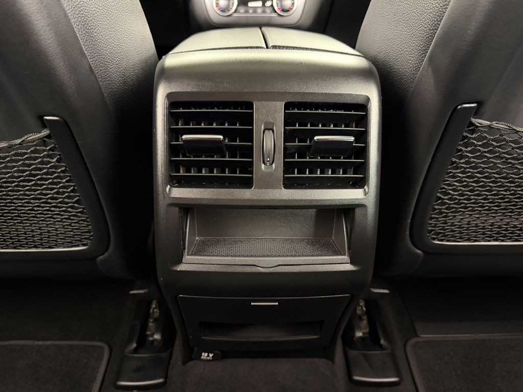 2016 Mercedes-Benz GLE-Class Image 37