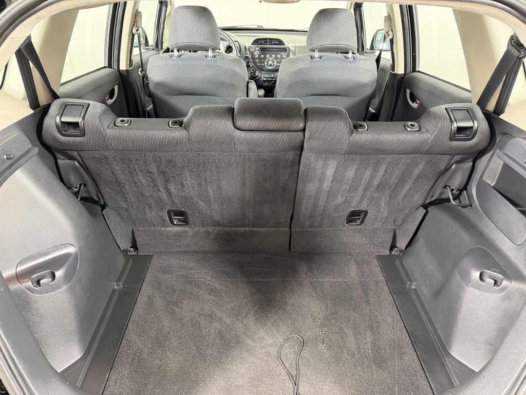 2012 Honda Fit Image 10