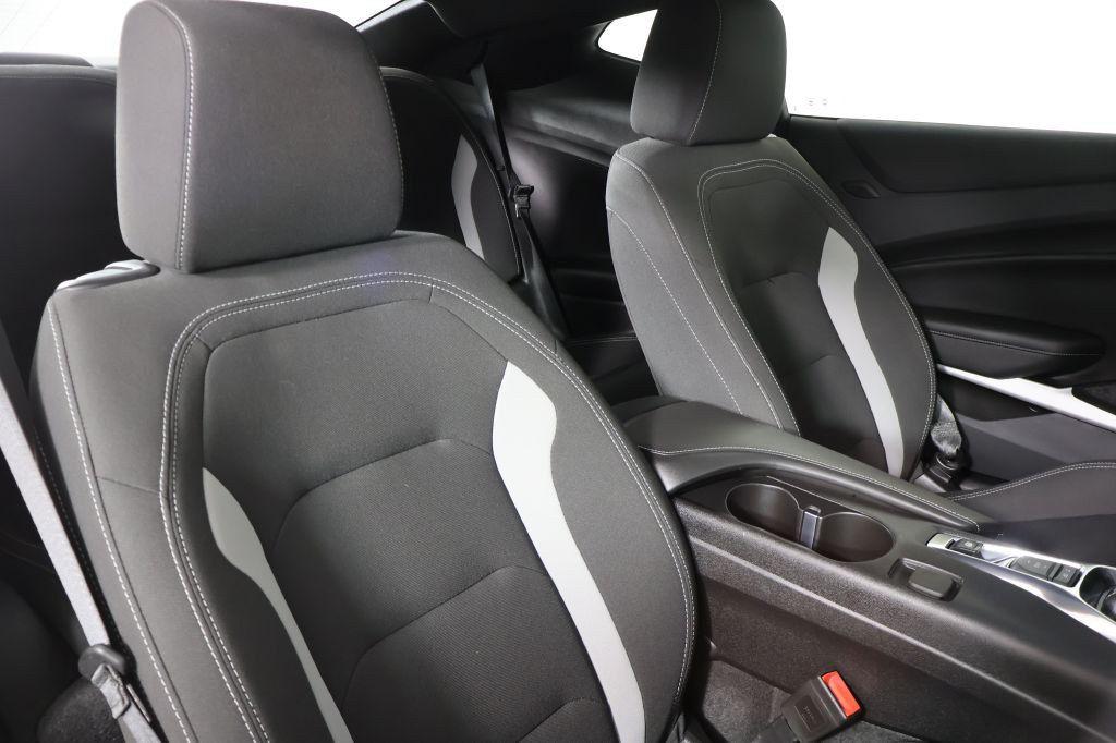 2019 Chevrolet Camaro Image 19