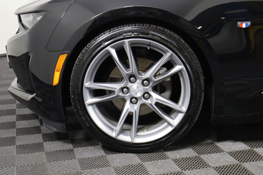 2019 Chevrolet Camaro Image 23