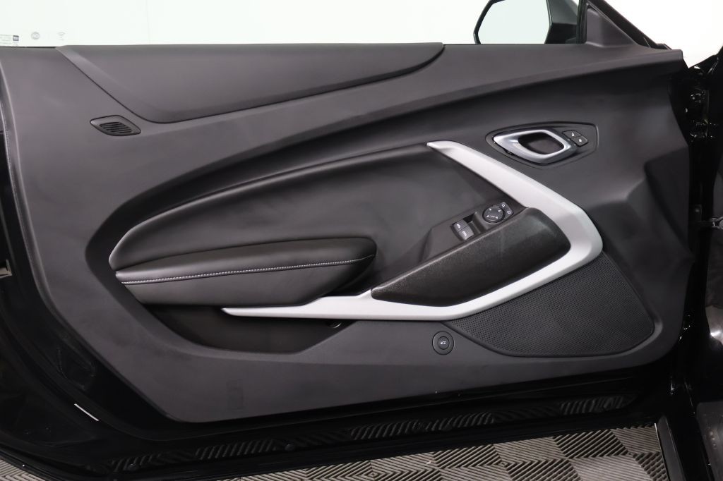 2019 Chevrolet Camaro Image 27