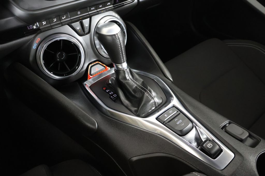 2019 Chevrolet Camaro Image 44