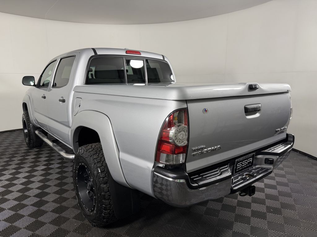 2010 Toyota Tacoma Image 11