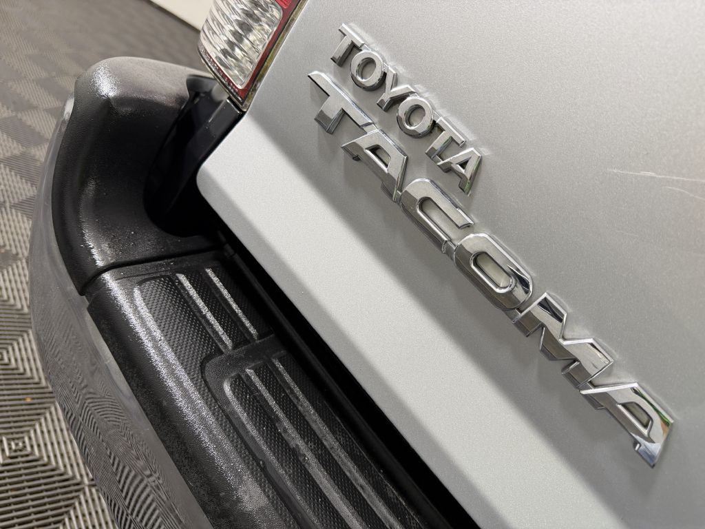 2010 Toyota Tacoma Image 17
