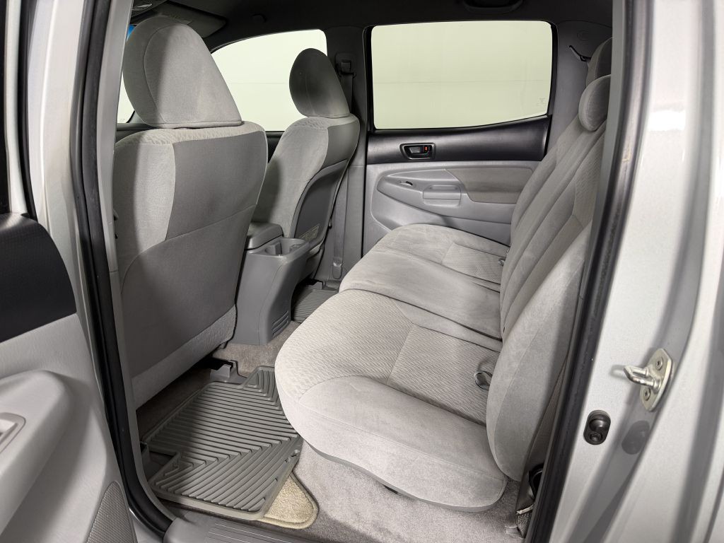 2010 Toyota Tacoma Image 20