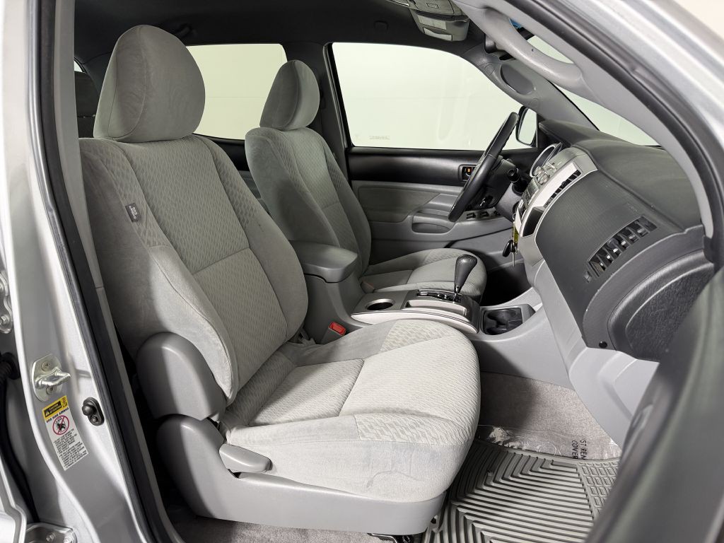 2010 Toyota Tacoma Image 33
