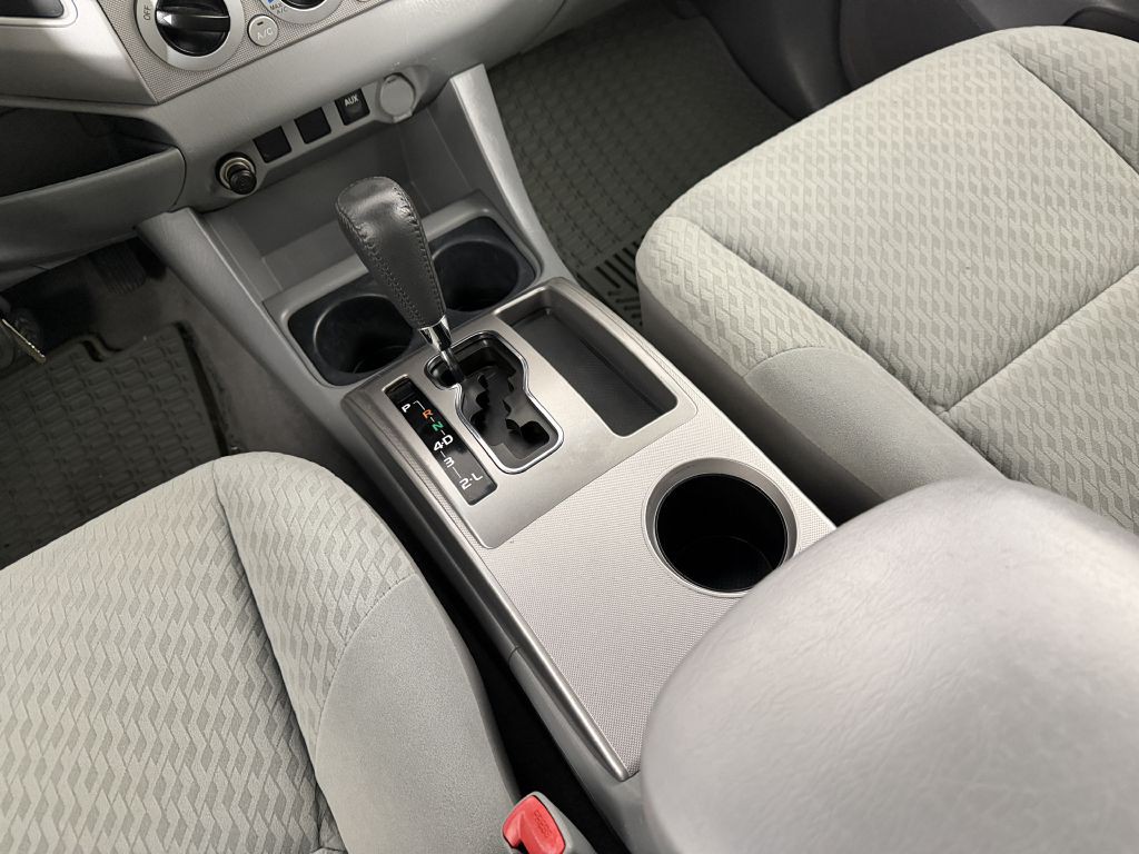 2010 Toyota Tacoma Image 37