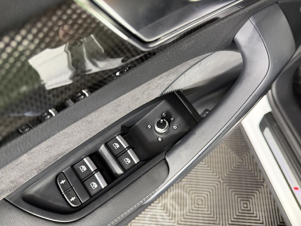 2019 Audi Q5 Image 17