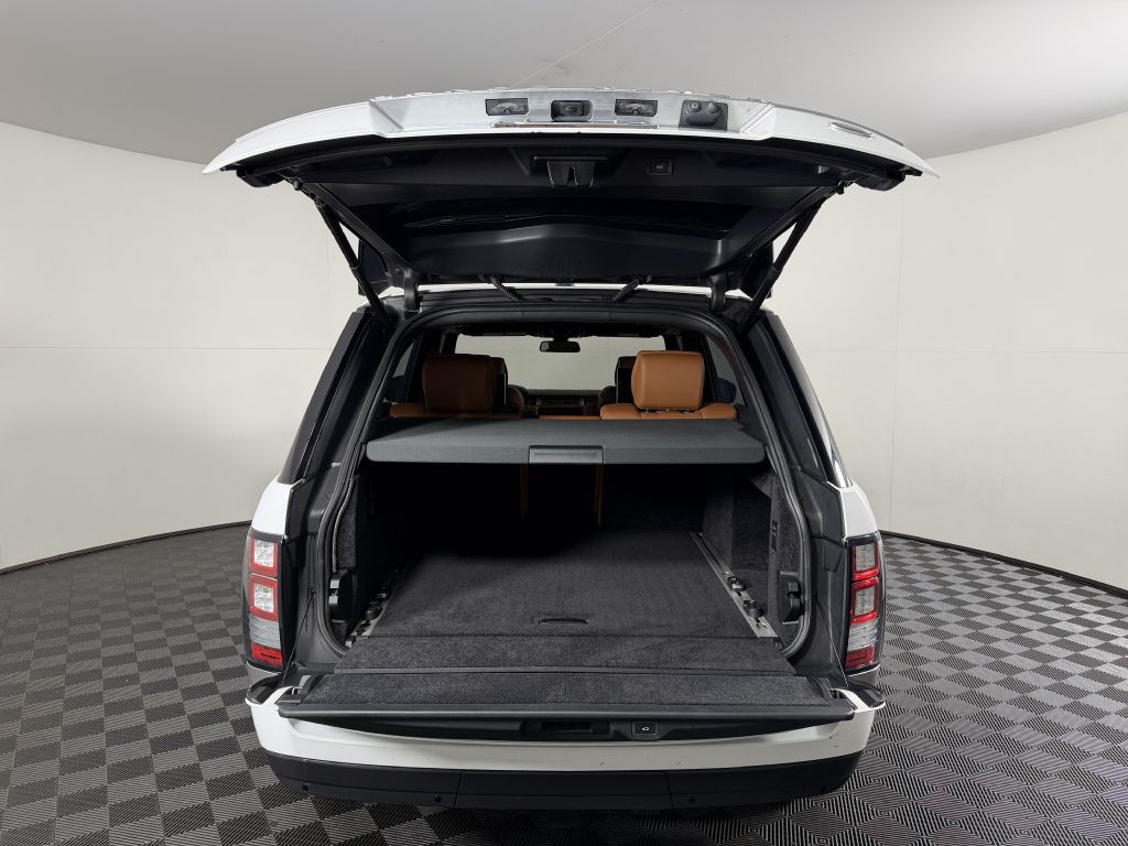2016 Land Rover Range Rover Image 11