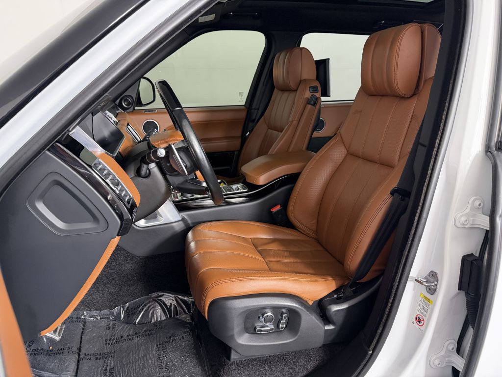2016 Land Rover Range Rover Image 19