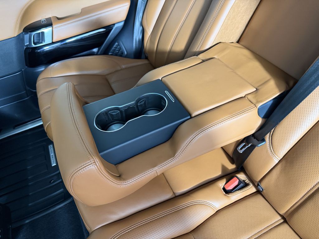 2016 Land Rover Range Rover Image 34