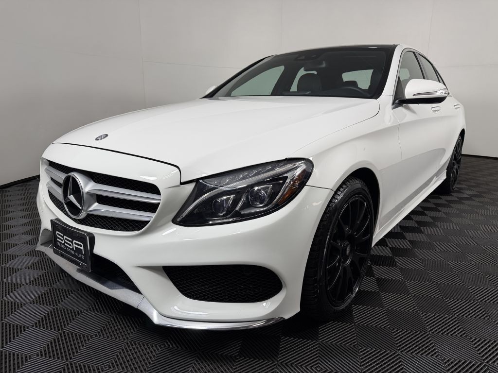 2015 Mercedes-Benz C-Class Image 1