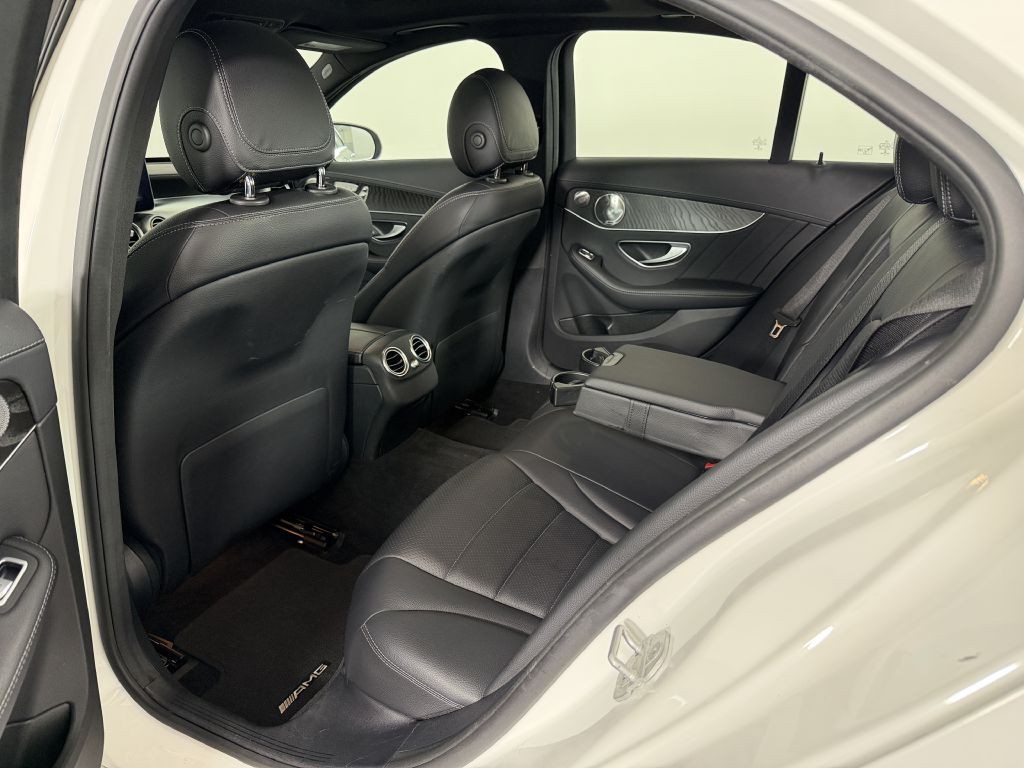 2015 Mercedes-Benz C-Class Image 19