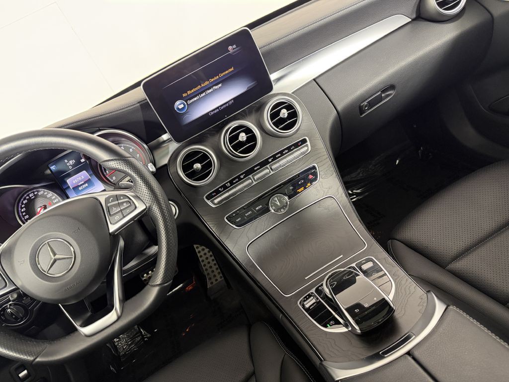 2015 Mercedes-Benz C-Class Image 30