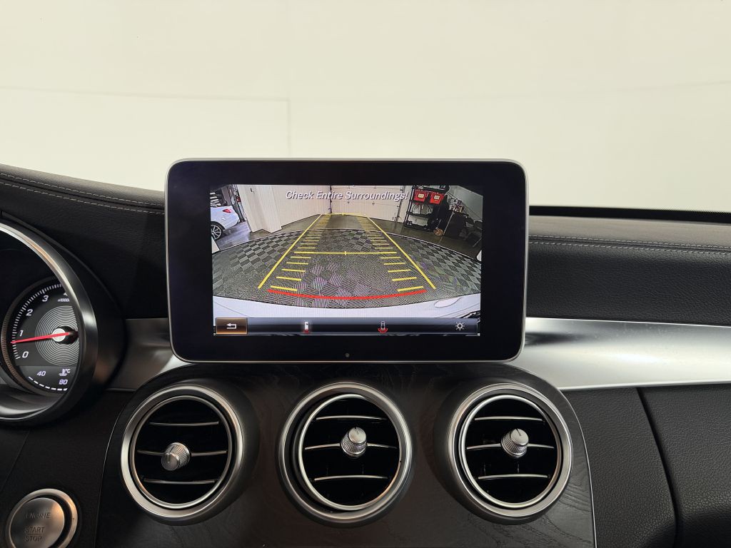 2015 Mercedes-Benz C-Class Image 37